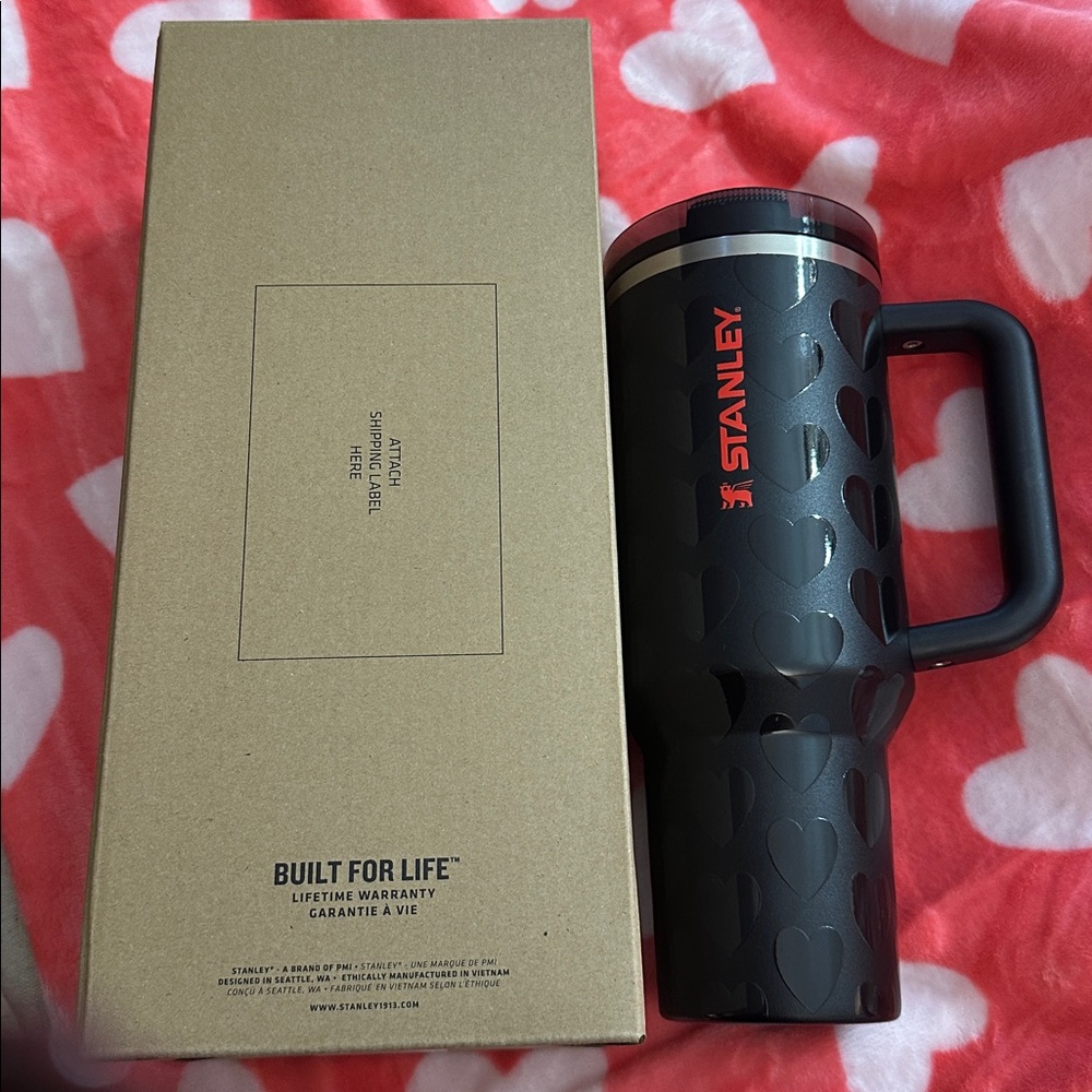 🖤Stanley Black and Red Travel Mug with Heart Design❤️ - Picture 12 of 12